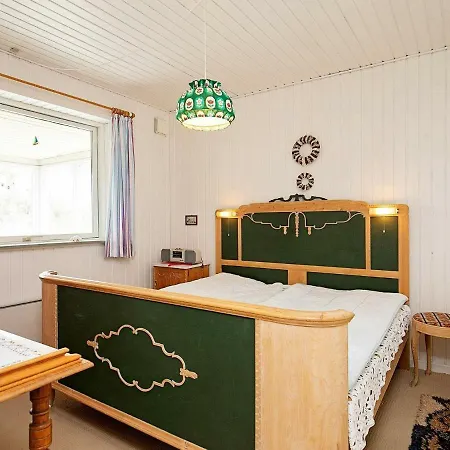 V Holiday home *
