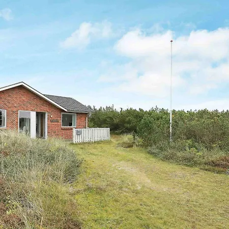 Holiday home V *