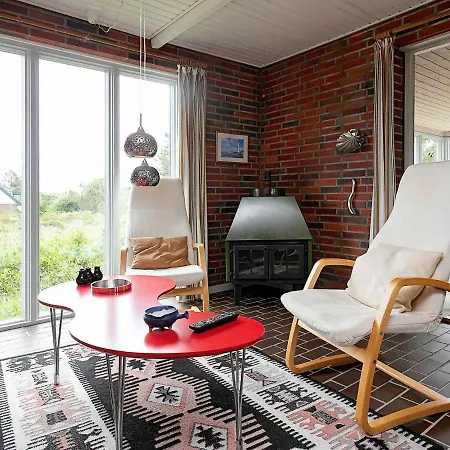 V Holiday home *