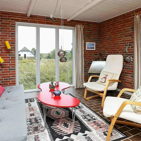 V Holiday home *